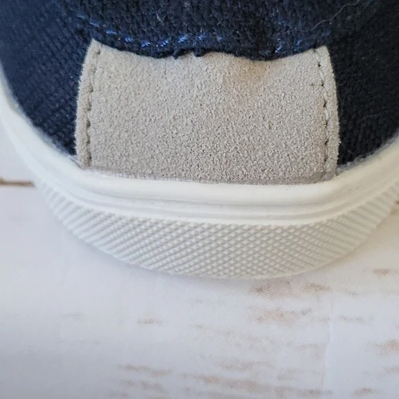 Muk Luks Kyle navy blue slip on sneakers with plaid accents NWOT - Picture 5 of 12